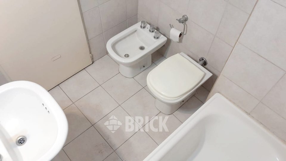 ALSINA, ADOLFO al 2600 Piso 4 13