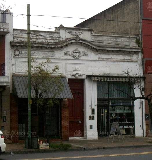 ALVAREZ THOMAS, AV. al 900 1