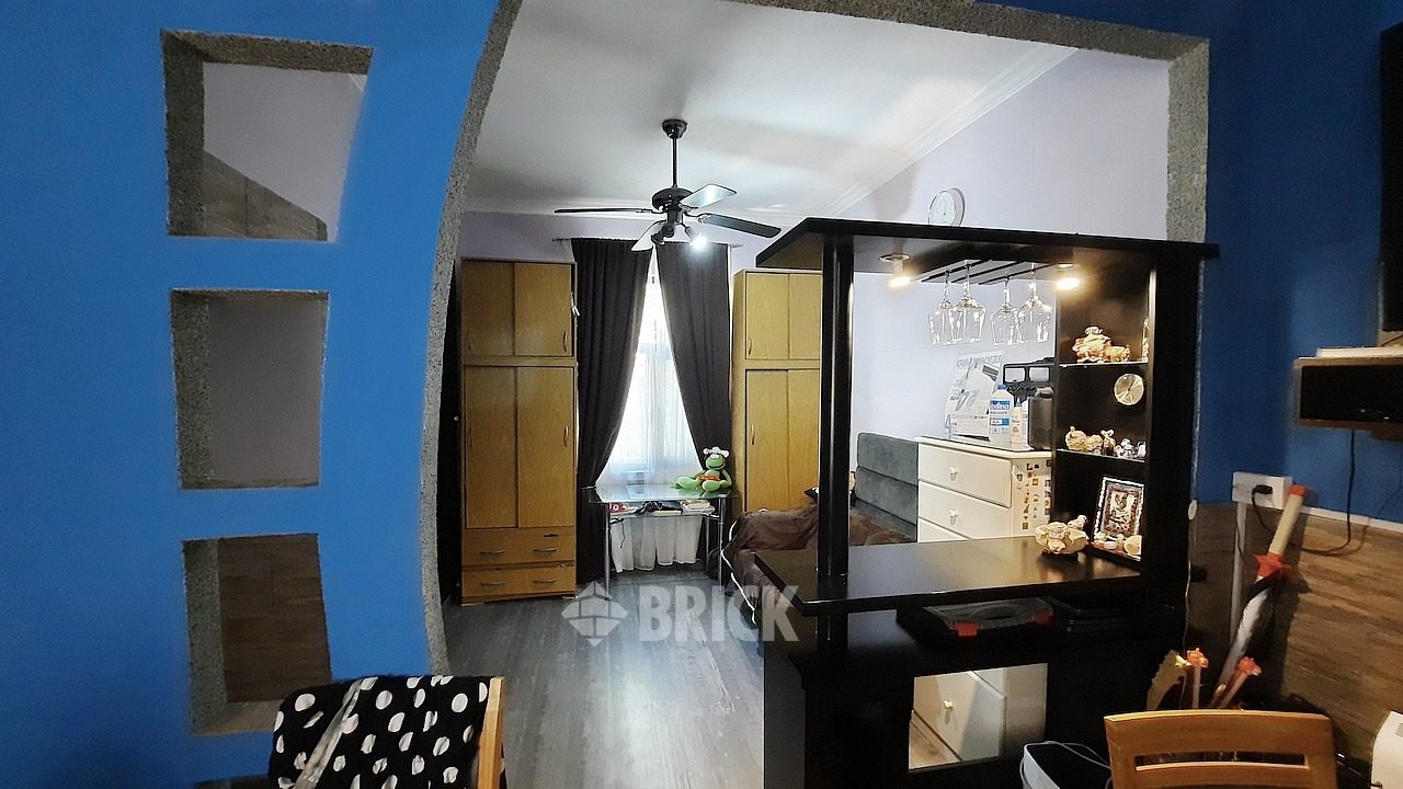 AVELLANEDA, AV. al 2400 Piso 2 4