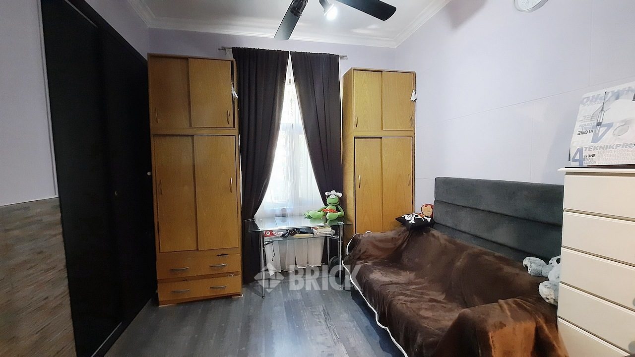 AVELLANEDA, AV. al 2400 Piso 2 5