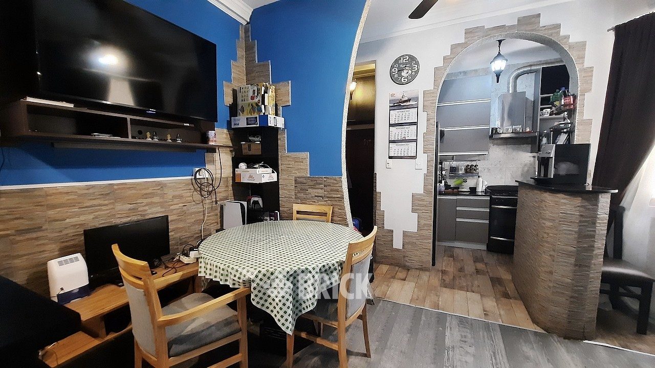 AVELLANEDA, AV. al 2400 Piso 2 8