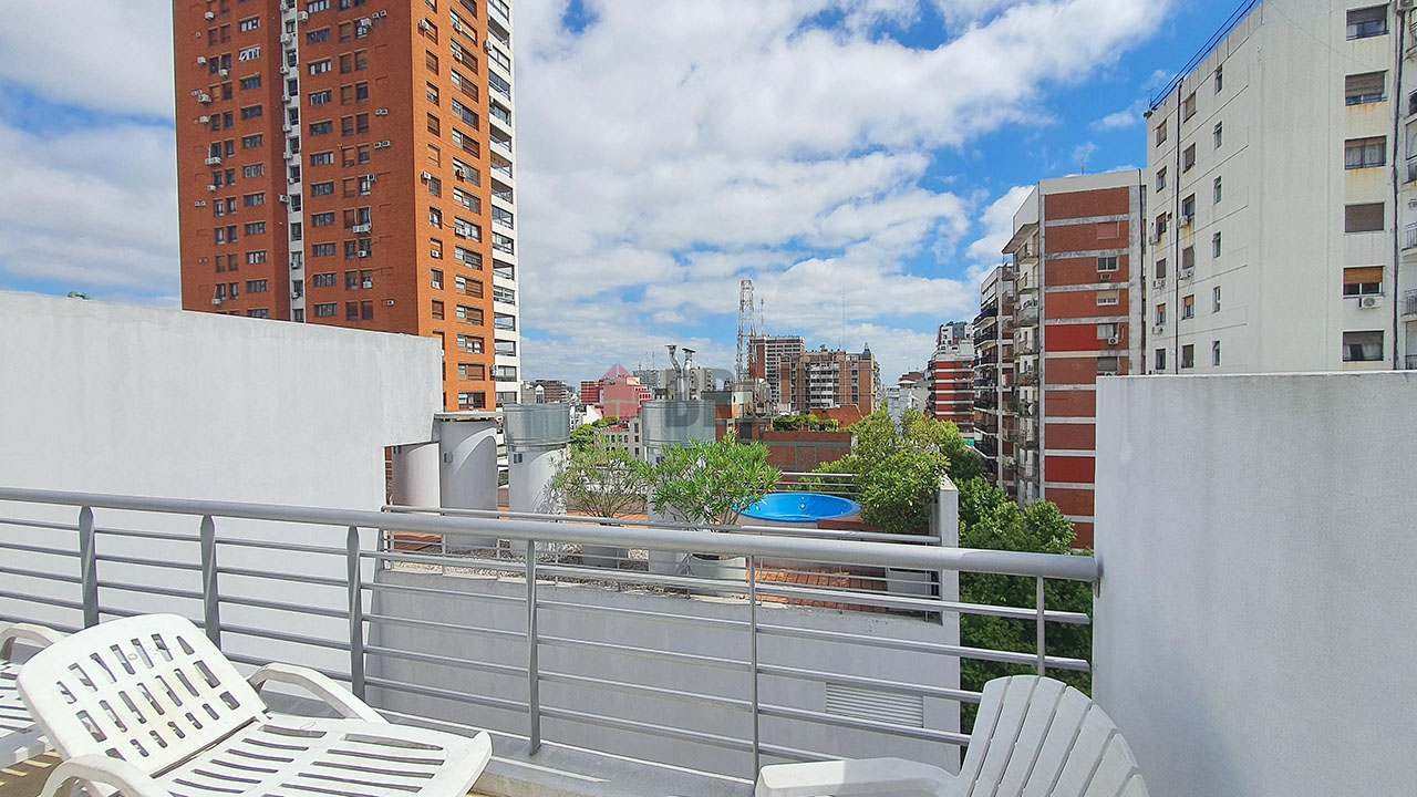 HERNANDEZ, JOSE al 2200 Piso 3 22