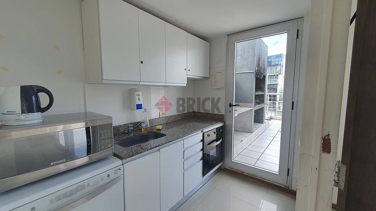 HERNANDEZ, JOSE al 2200 Piso 3 27