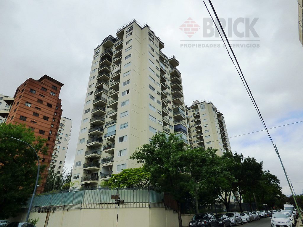 HUSARES al 2200 Piso 5 1