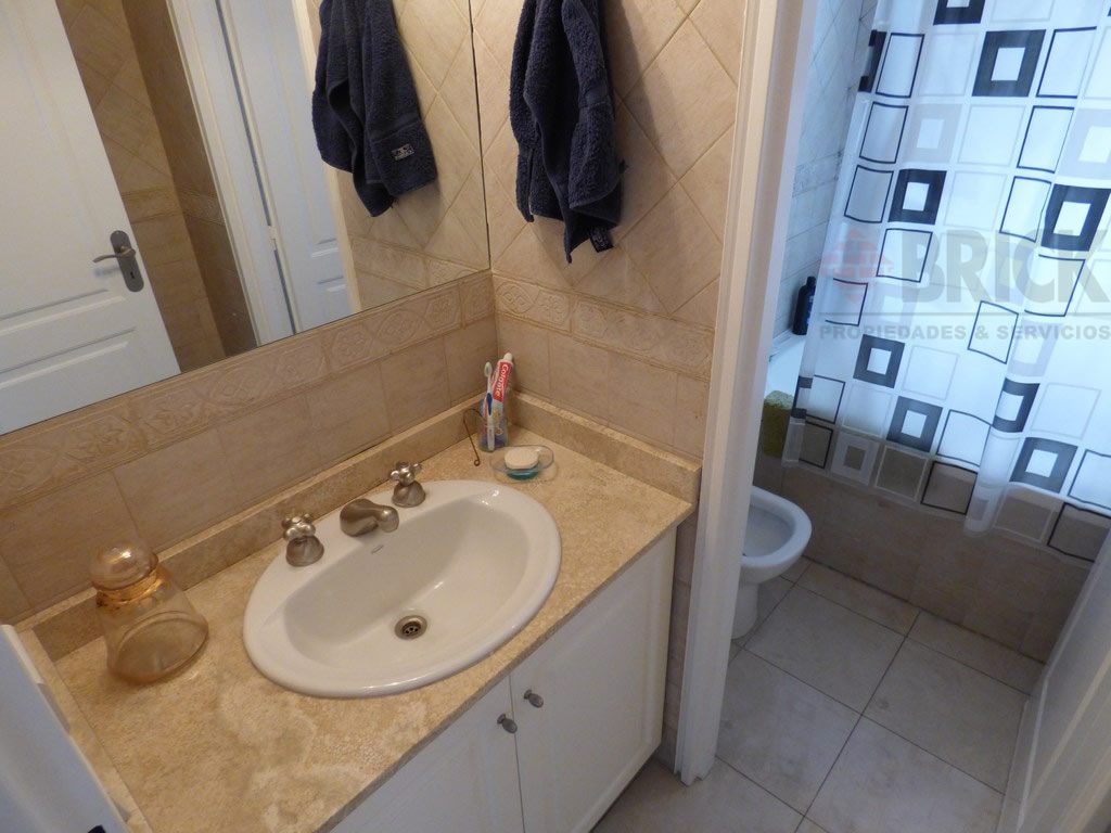 HUSARES al 2200 Piso 5 21