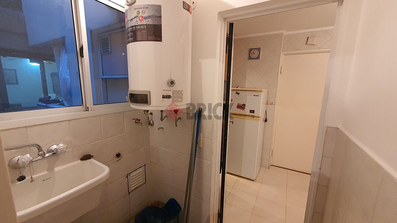 LAPRIDA al 1000 Piso 1 17