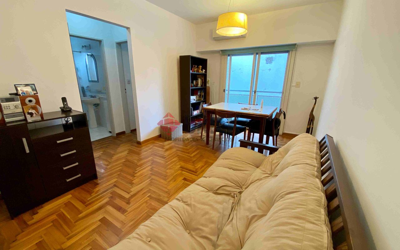 CORDOBA al 2500 Piso 2 4