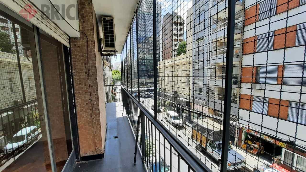 MANSILLA, GRAL. LUCIO al 2400 Piso 2 6