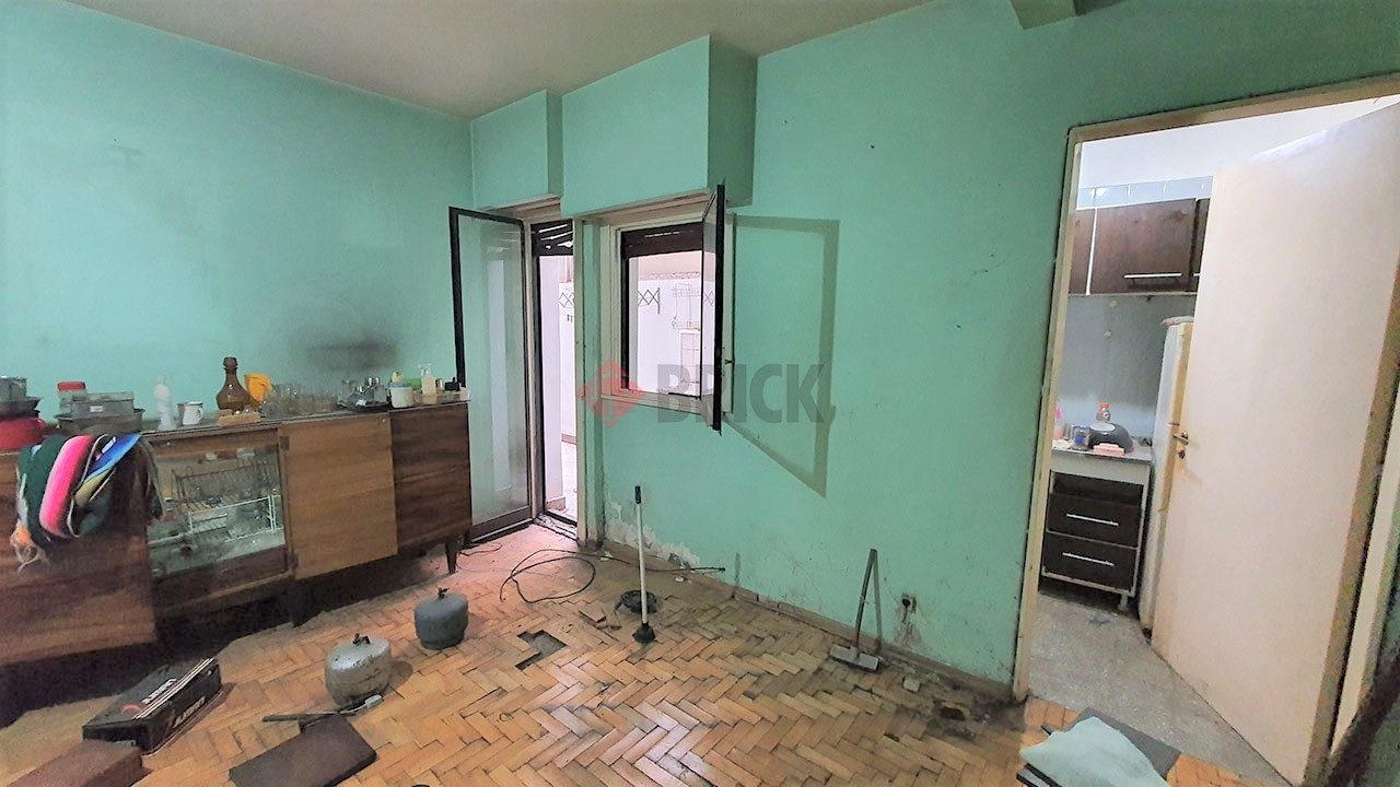 SARMIENTO al 4400 Piso 1 3