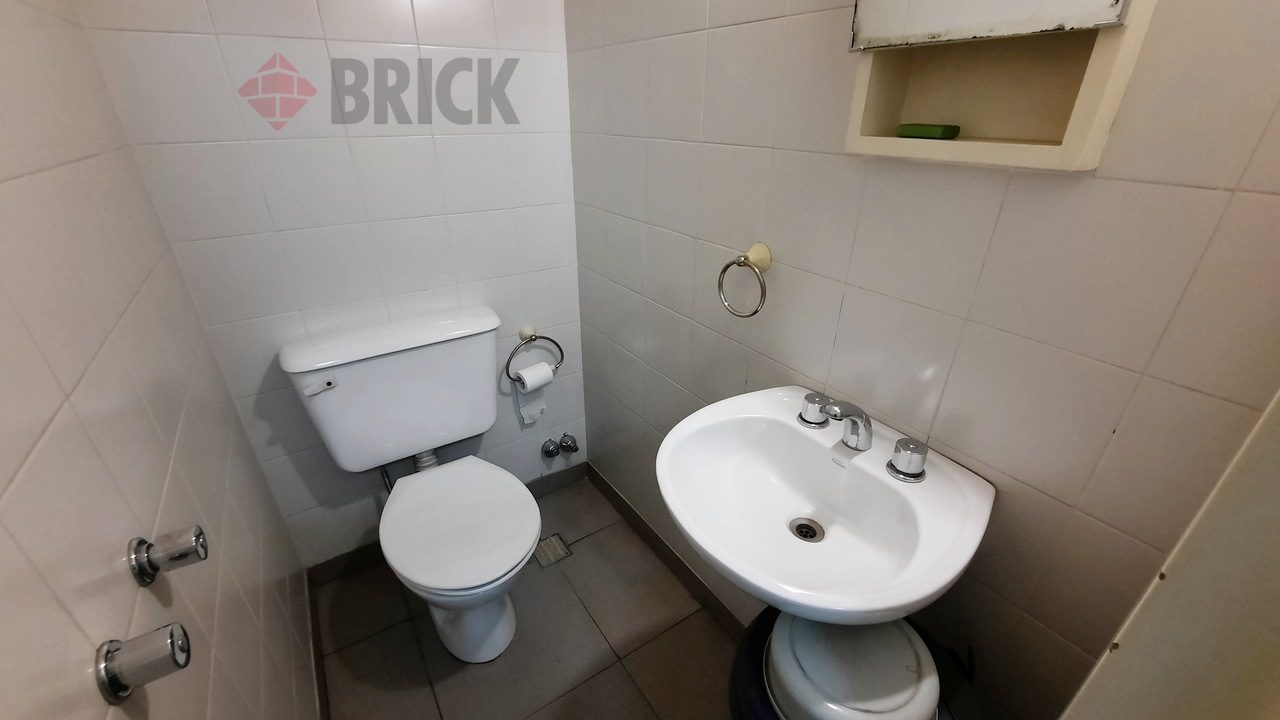 SALGUERO, JERONIMO al 2100 Piso 3 27