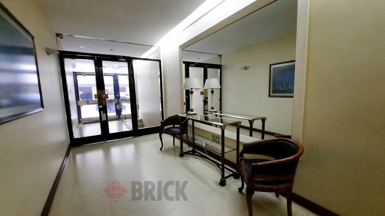 SALGUERO, JERONIMO al 2100 Piso 3 30