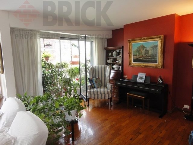 FRENCH al 2200 Piso 6 12