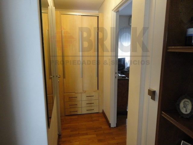 FRENCH al 2200 Piso 6 25