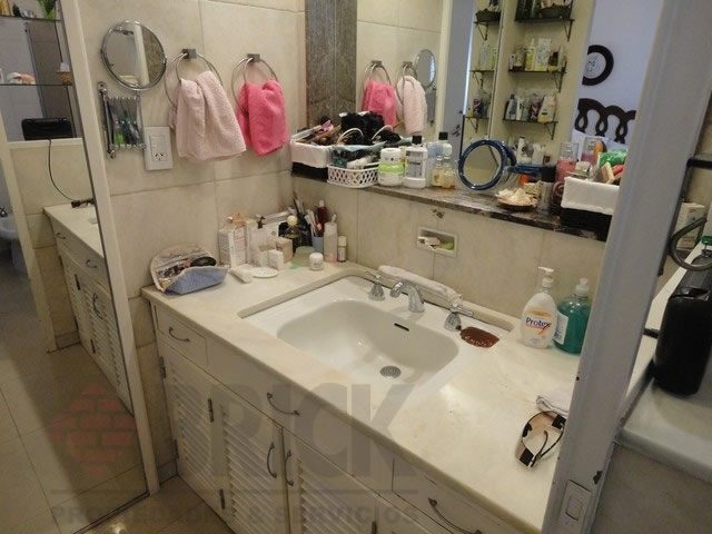 FRENCH al 2200 Piso 6 31