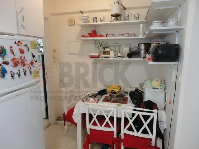 FRENCH al 2200 Piso 6 37