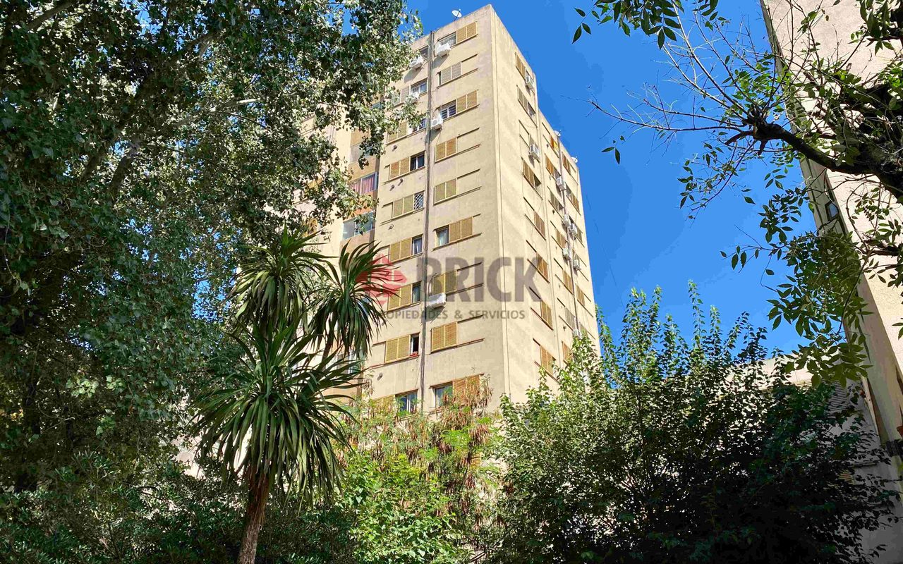 BRADLEY,EDUARDO al 300 Piso 12 2