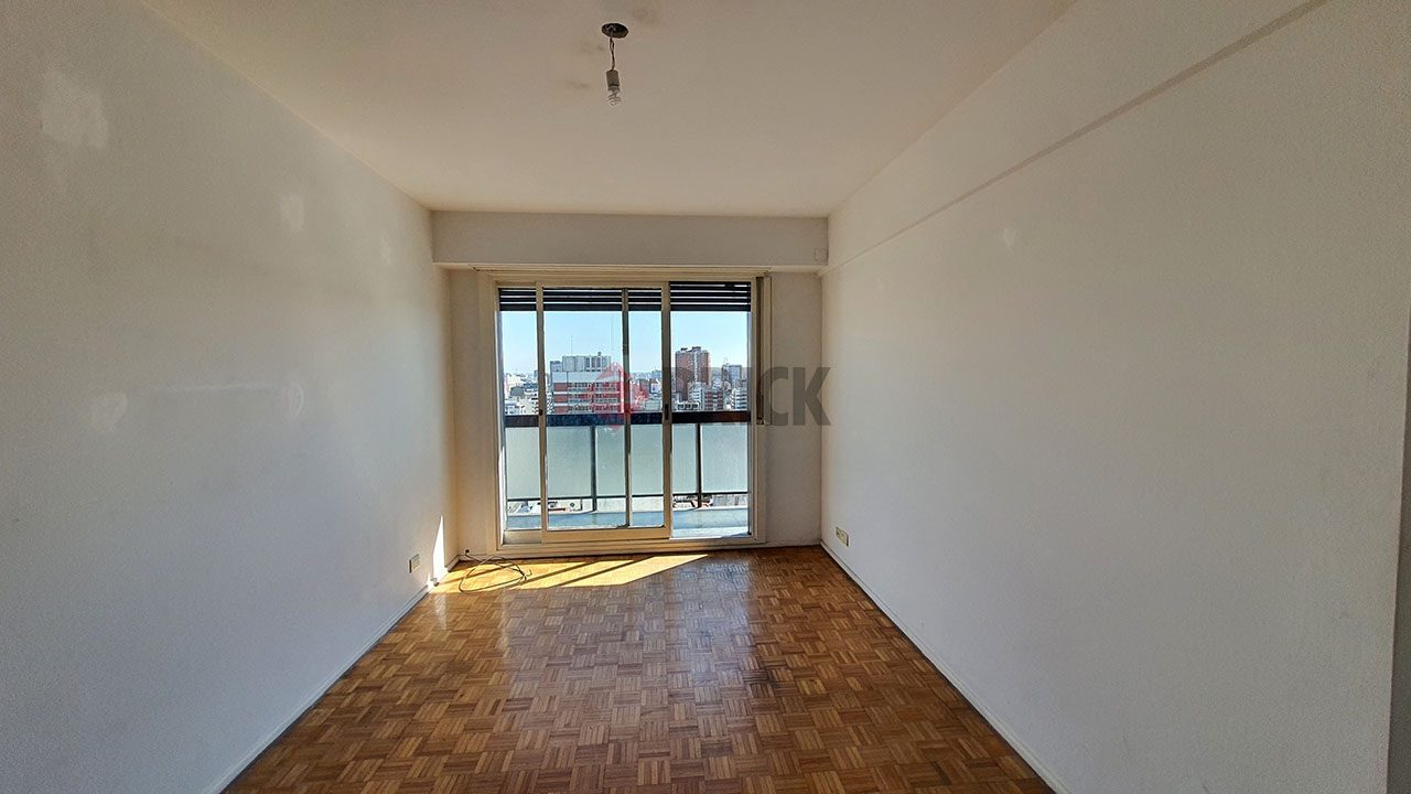 AGUILAR al 2300 Piso 20 3