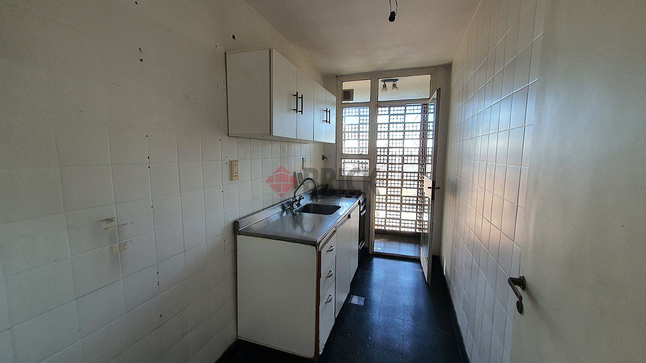 AGUILAR al 2300 Piso 20 5