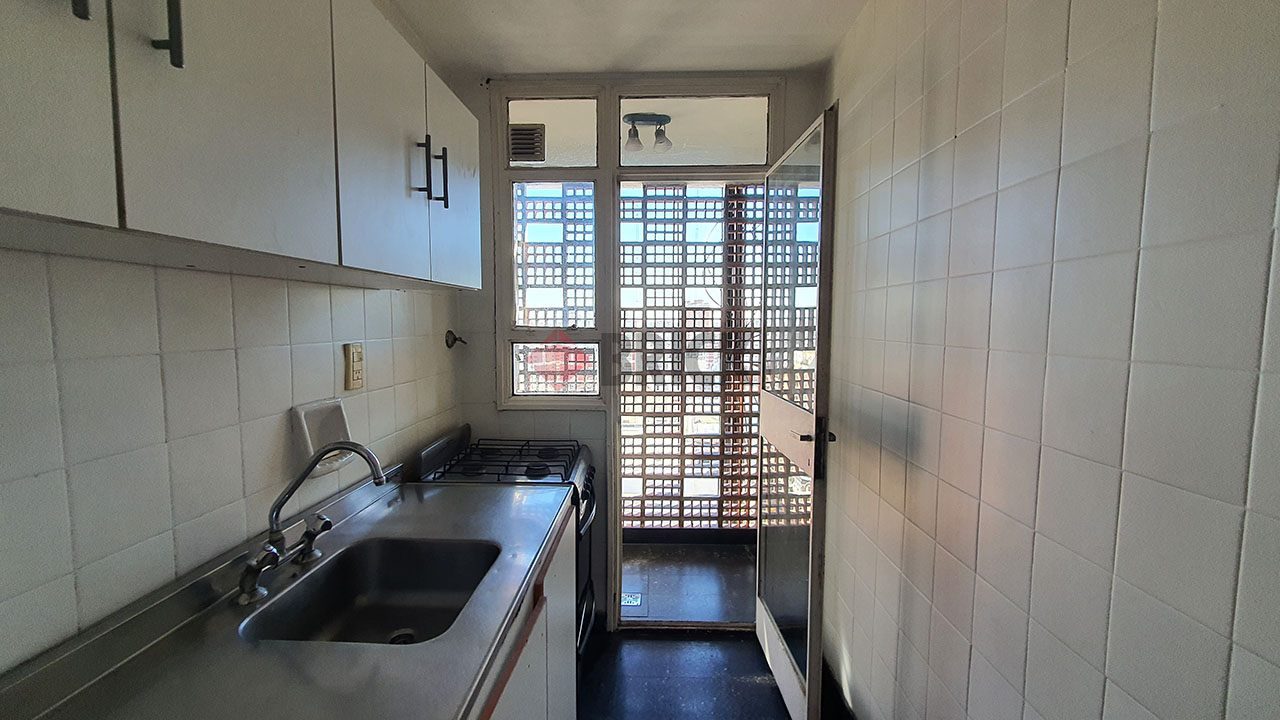 AGUILAR al 2300 Piso 20 6