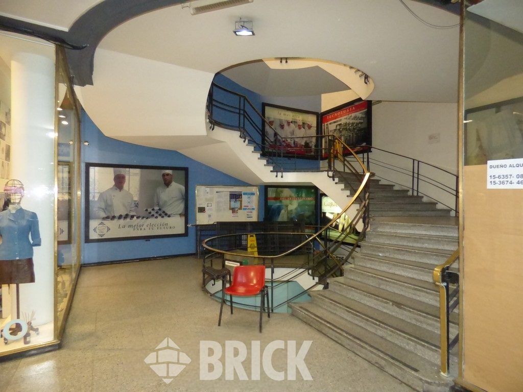 SANTA FE, AV. al 1500 Piso PB Loc. 40 6