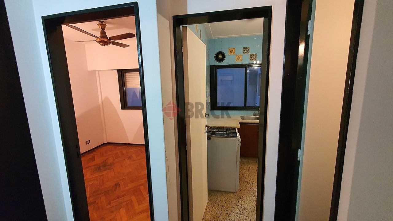 ECUADOR al 1500 Piso 2 6