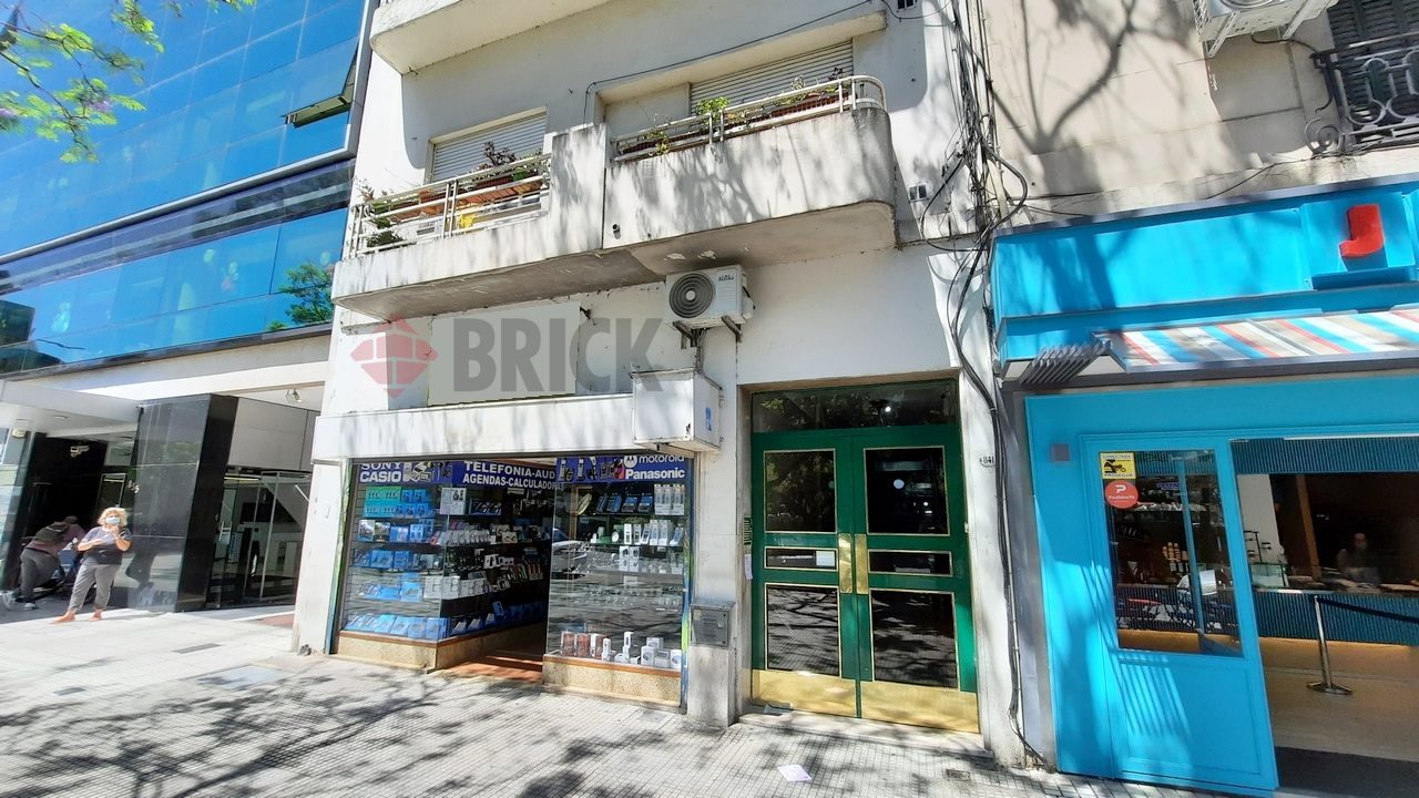 PELLEGRINI, CARLOS al 800 Piso 7 26