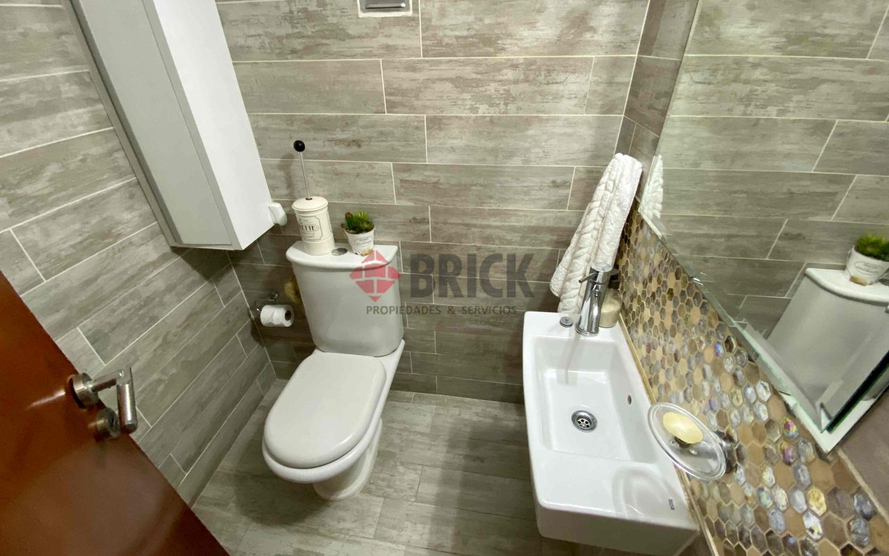 MERCEDES ALVAREZ al 2000 22