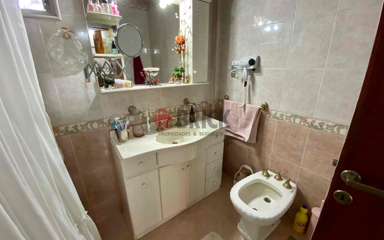 MERCEDES ALVAREZ al 2000 19