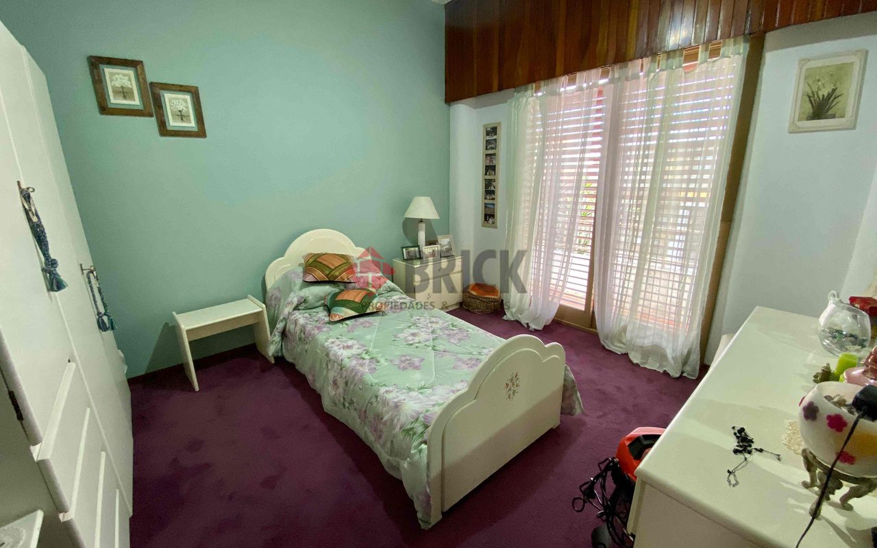 MERCEDES ALVAREZ al 2000 21