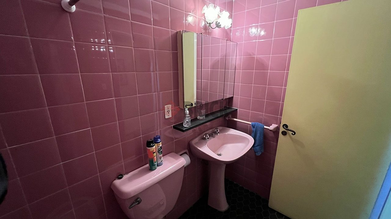 CONDE al 2200 Piso 6 15