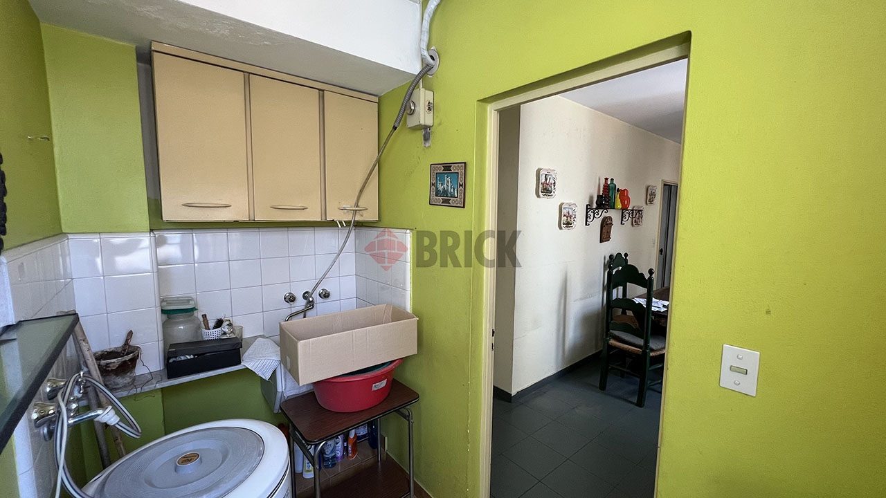 CONDE al 2200 Piso 6 30