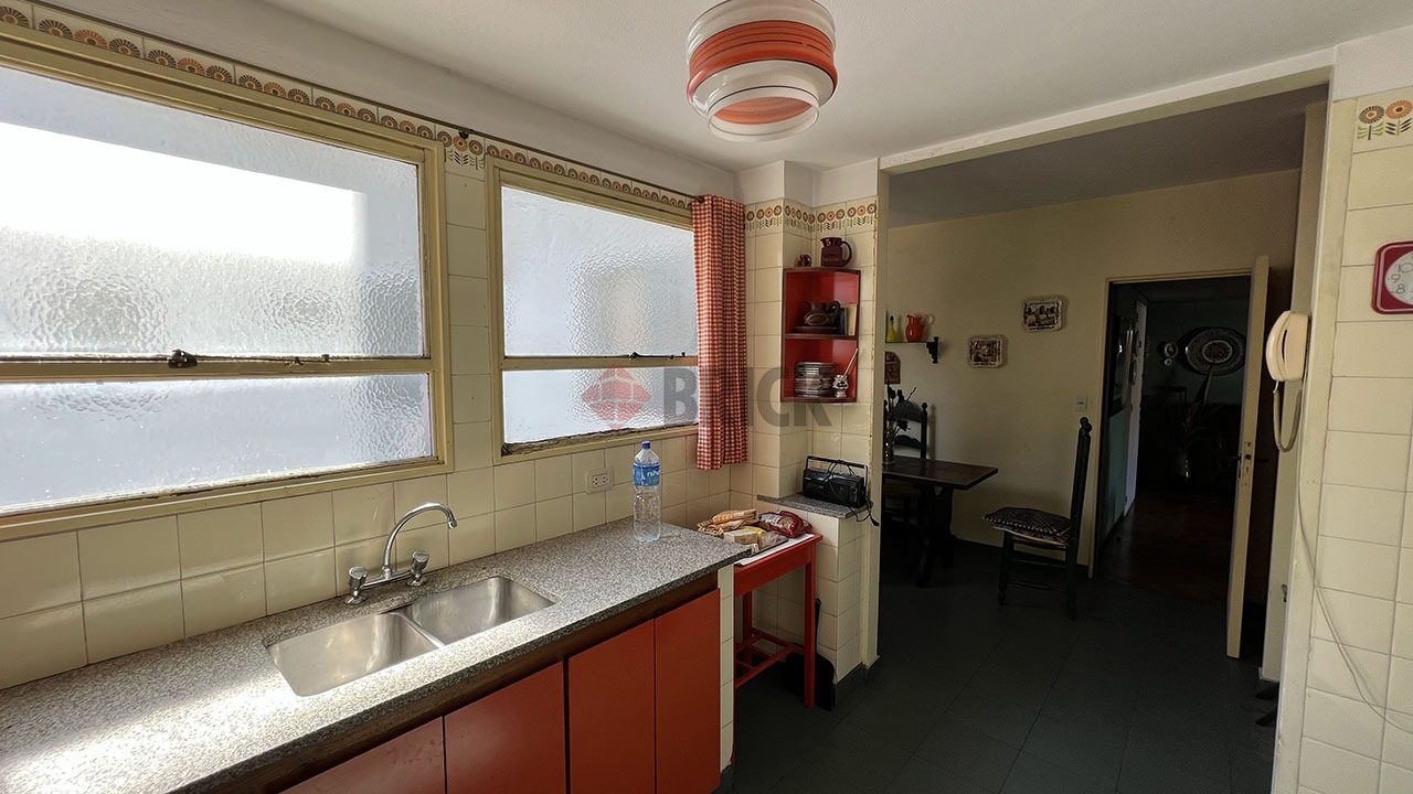 CONDE al 2200 Piso 6 35