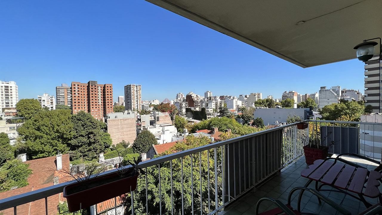 CONDE al 2200 Piso 6 4