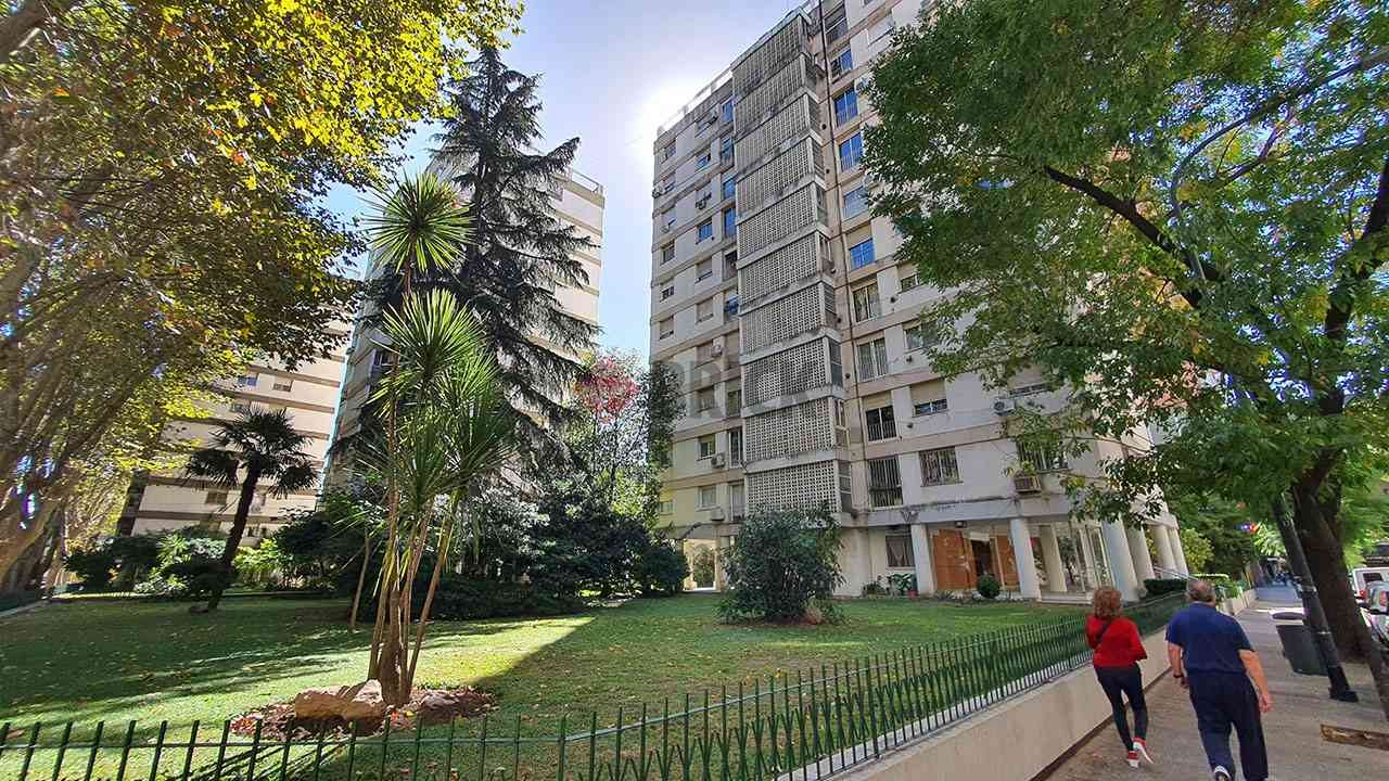 MENDOZA al 1700 Piso 6 16