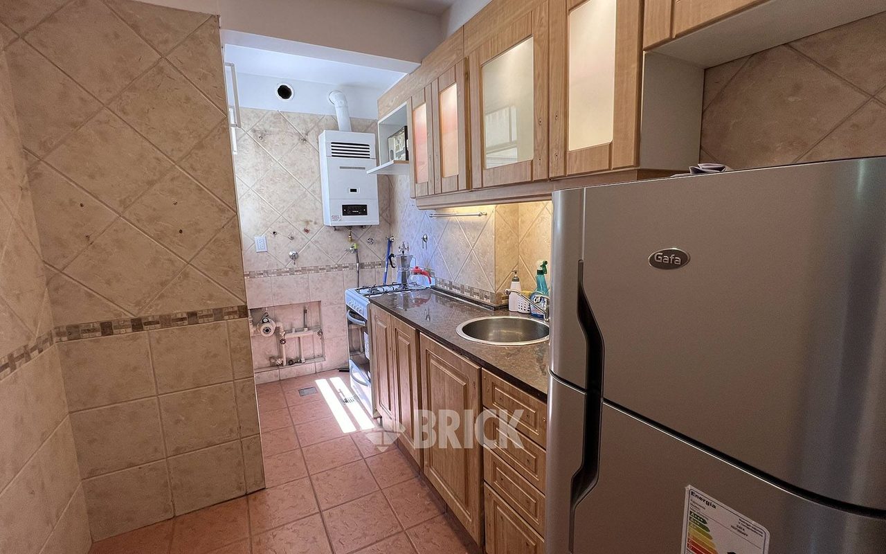 THAMES al 2000 Piso 5 10