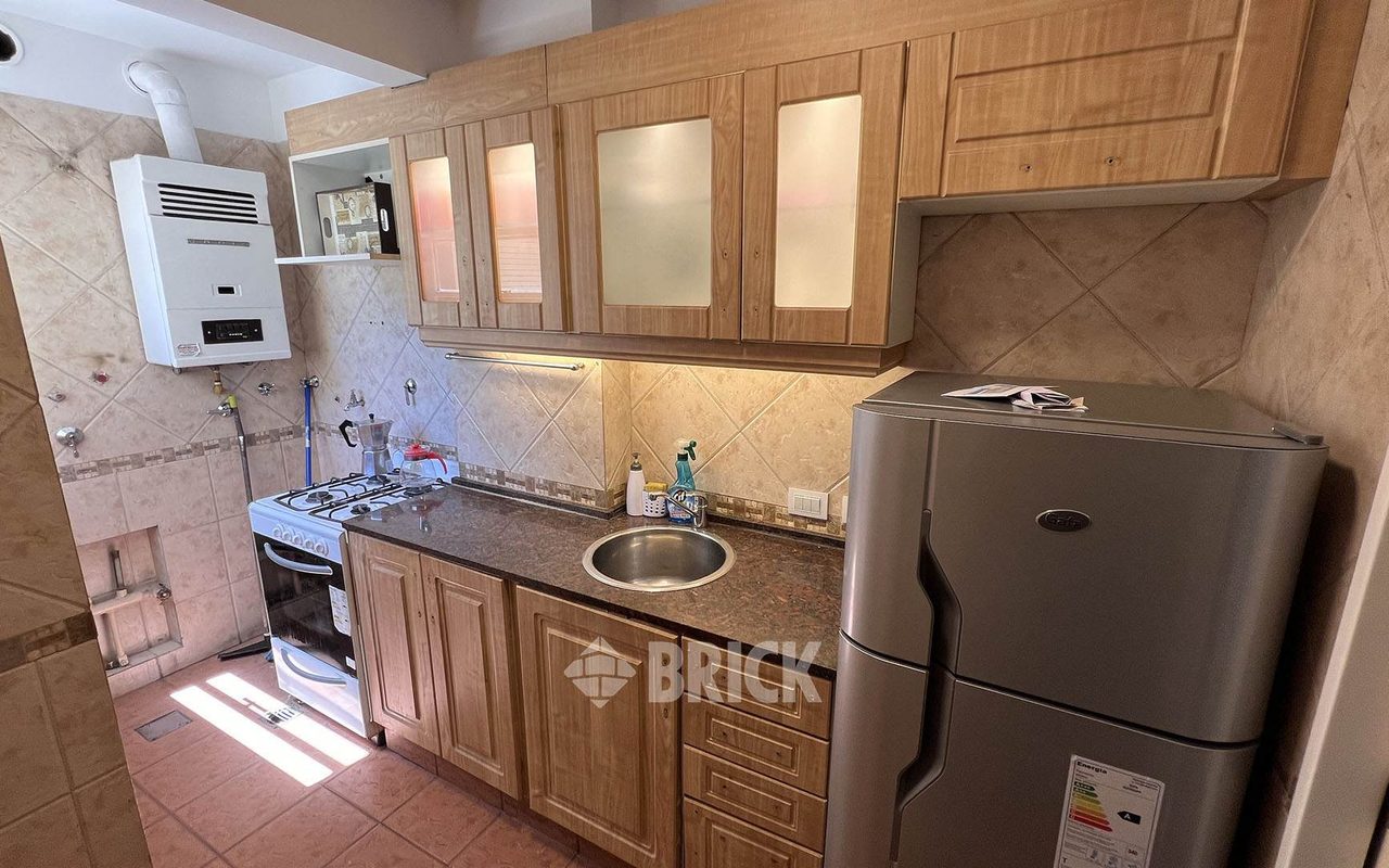 THAMES al 2000 Piso 5 11