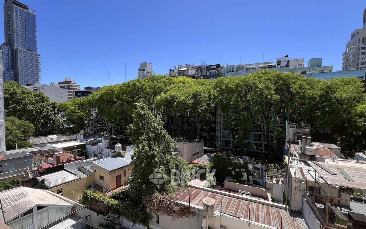 THAMES al 2000 Piso 5 3