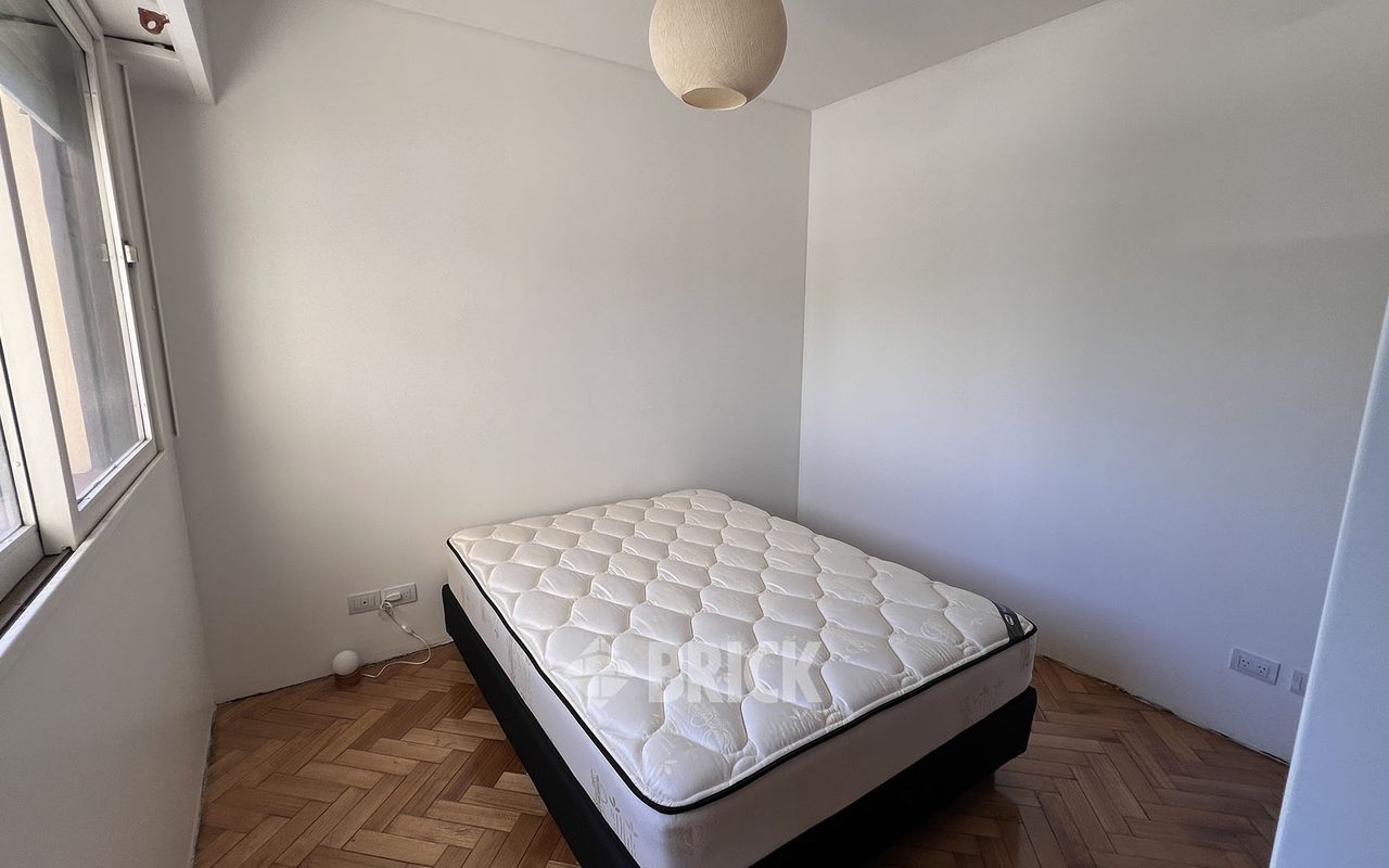 THAMES al 2000 Piso 5 8