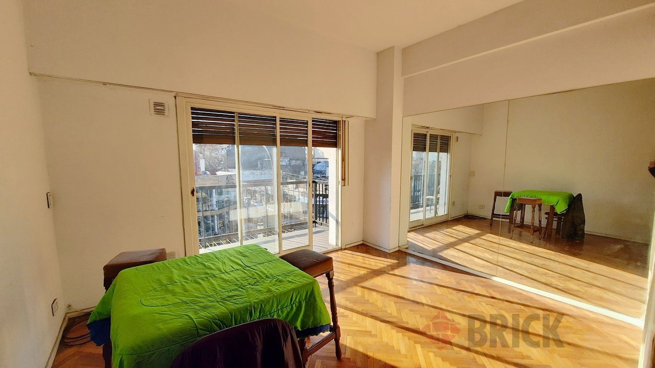 RIVADAVIA, AVDA. al 7500 Piso 2 1