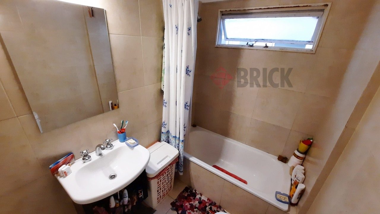 BOGOTA al 1600 Piso 4 11