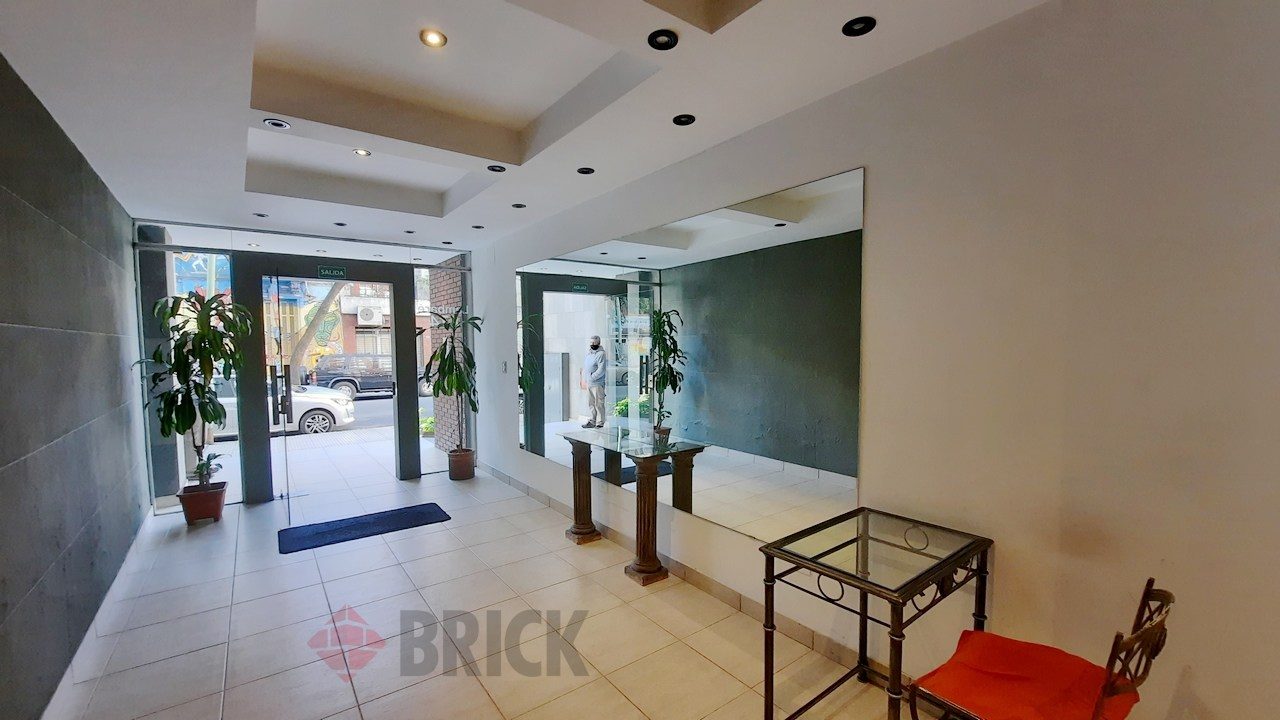 LAMBARE al 800 Piso 2 25