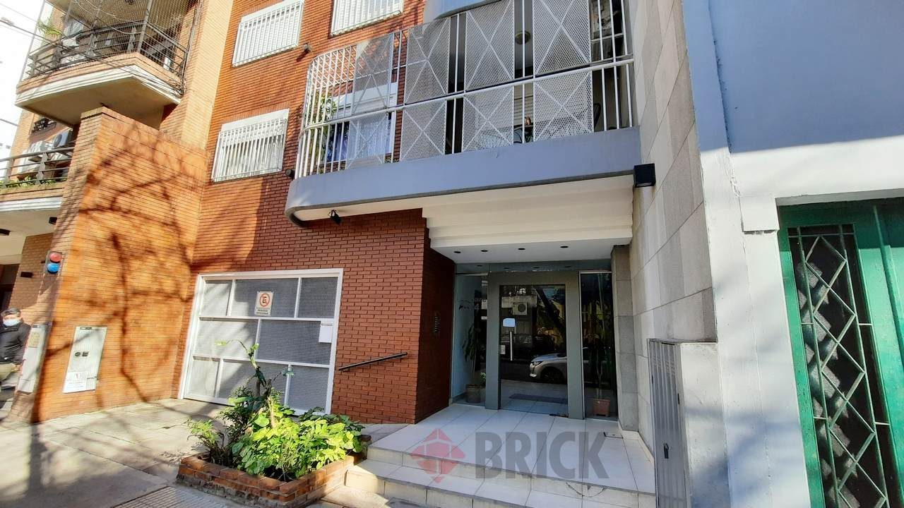 LAMBARE al 800 Piso 2 27