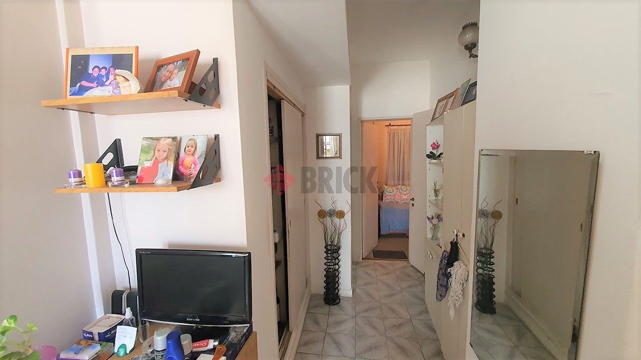 GRANADEROS al 400 Piso 2 4