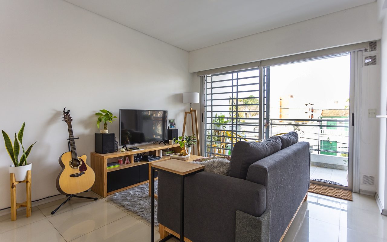 CHACABUCO al 200 Piso 1 8