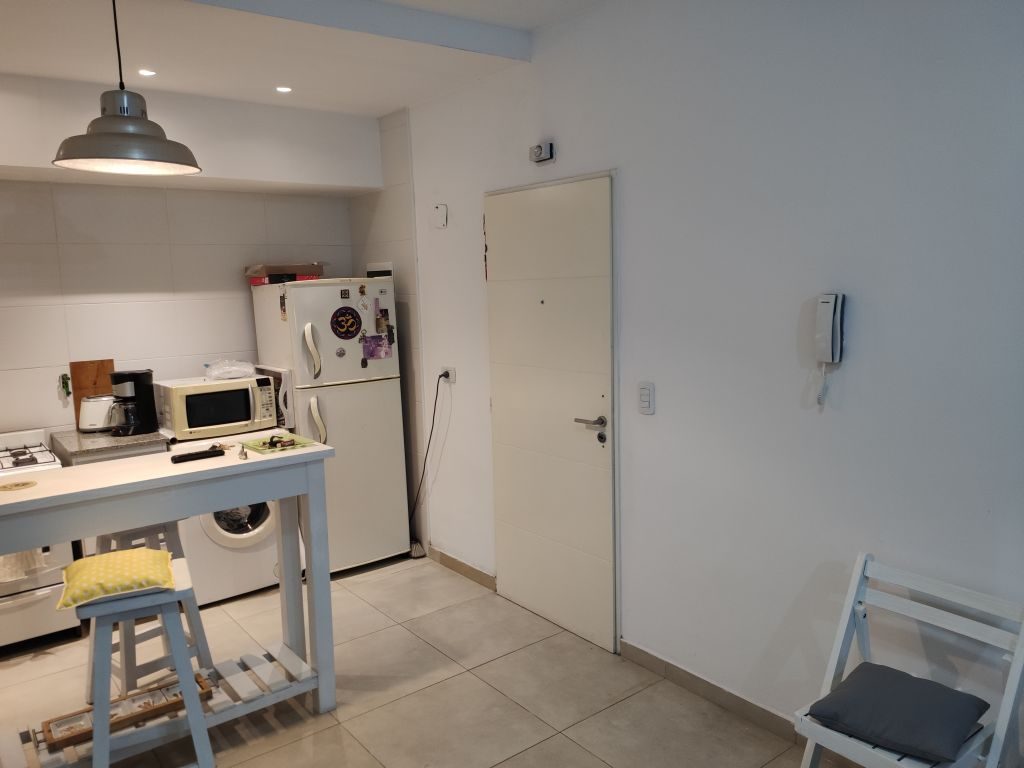 FONROUGE al 200 Piso PB 4