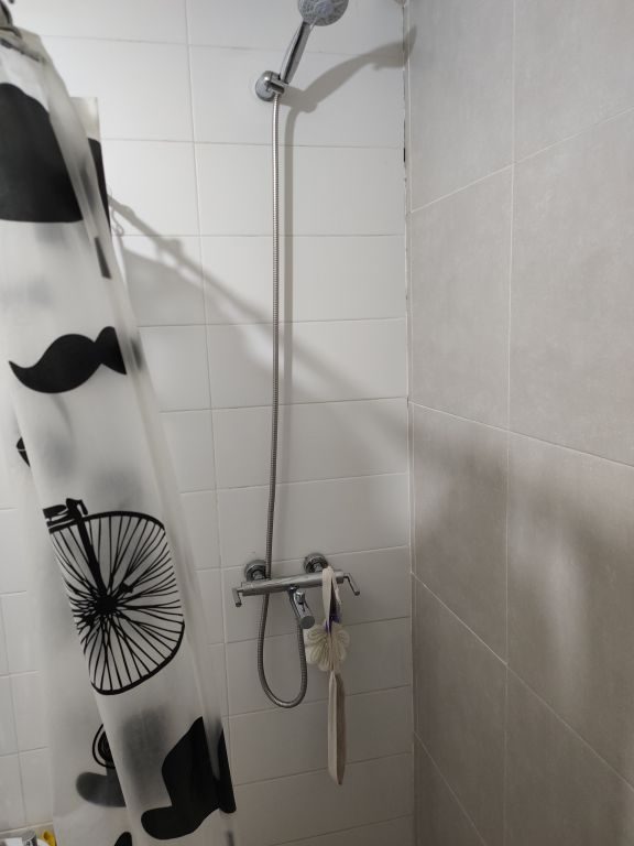 FONROUGE al 200 Piso PB 19