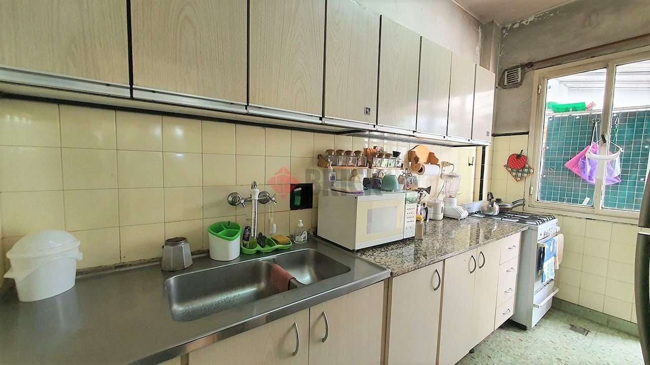 RIVADAVIA, AV. al 6500 Piso 1 4
