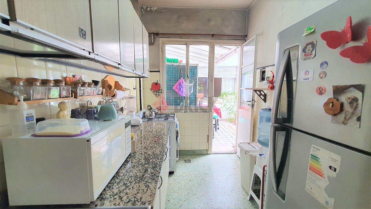 RIVADAVIA, AV. al 6500 Piso 1 5