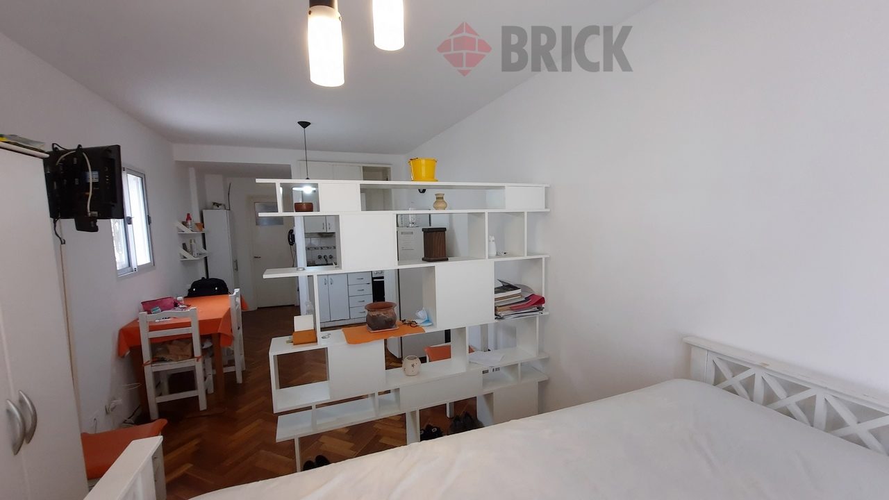 PUEYRREDON, AV. al 1300 Piso 7 5