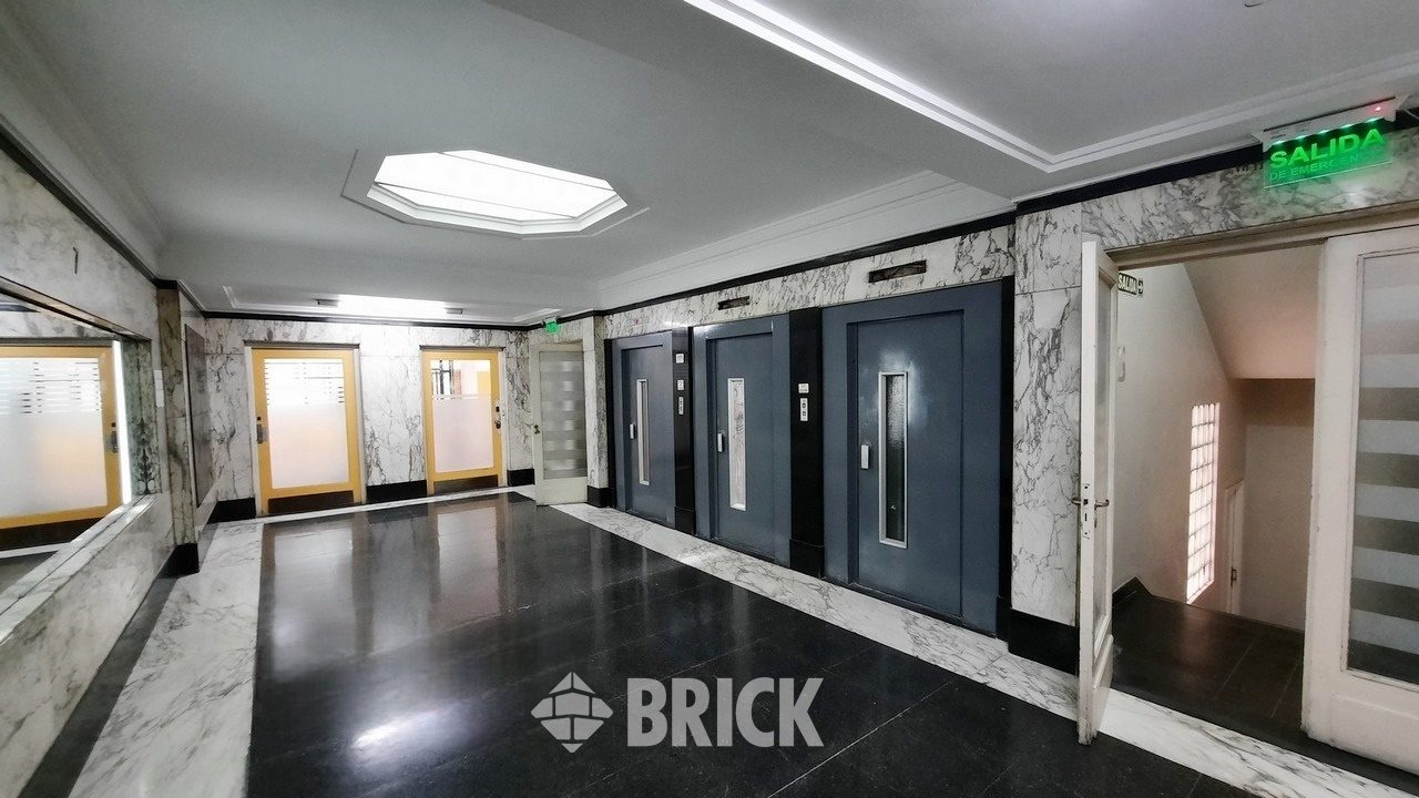 MITRE, BARTOLOME al 600 Piso 7 27